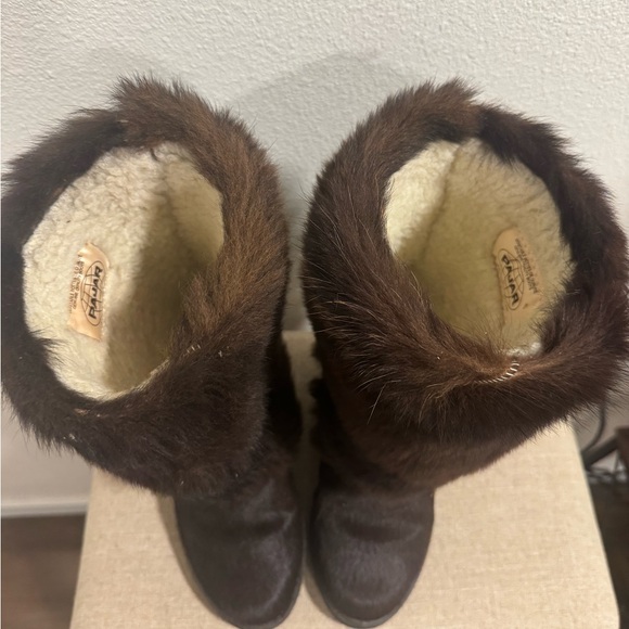 Luxurius Faux and Beaver Fur Coat - Picture 6 of 11